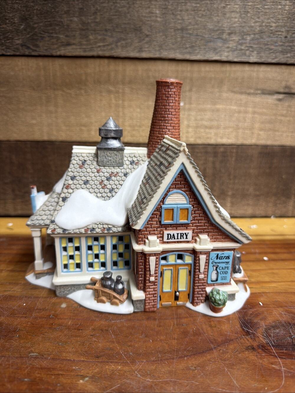 Dept 56 Nan's Cape Cod Creamery New England Village 4021998 In Box